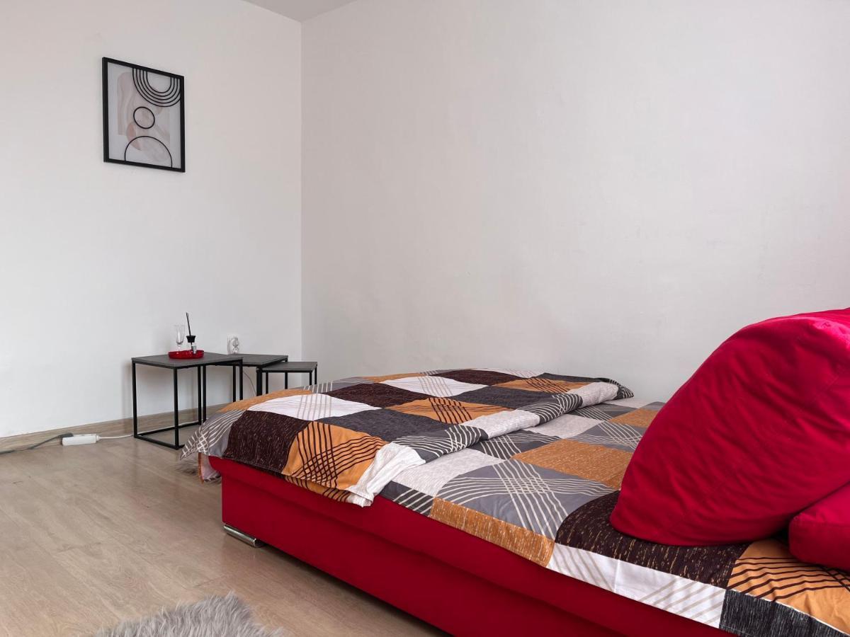 Apart Uta 2 Appartement Arad Buitenkant foto